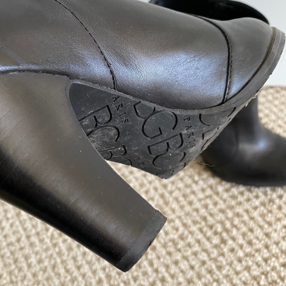BCBG booties - Picture 4 of 8